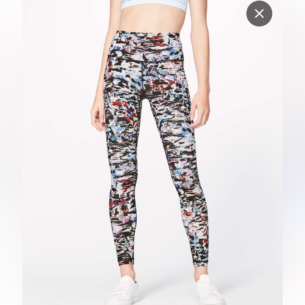 SOLD Lululemon athletica Wunder Under Legging in Culture Clash Black Multi